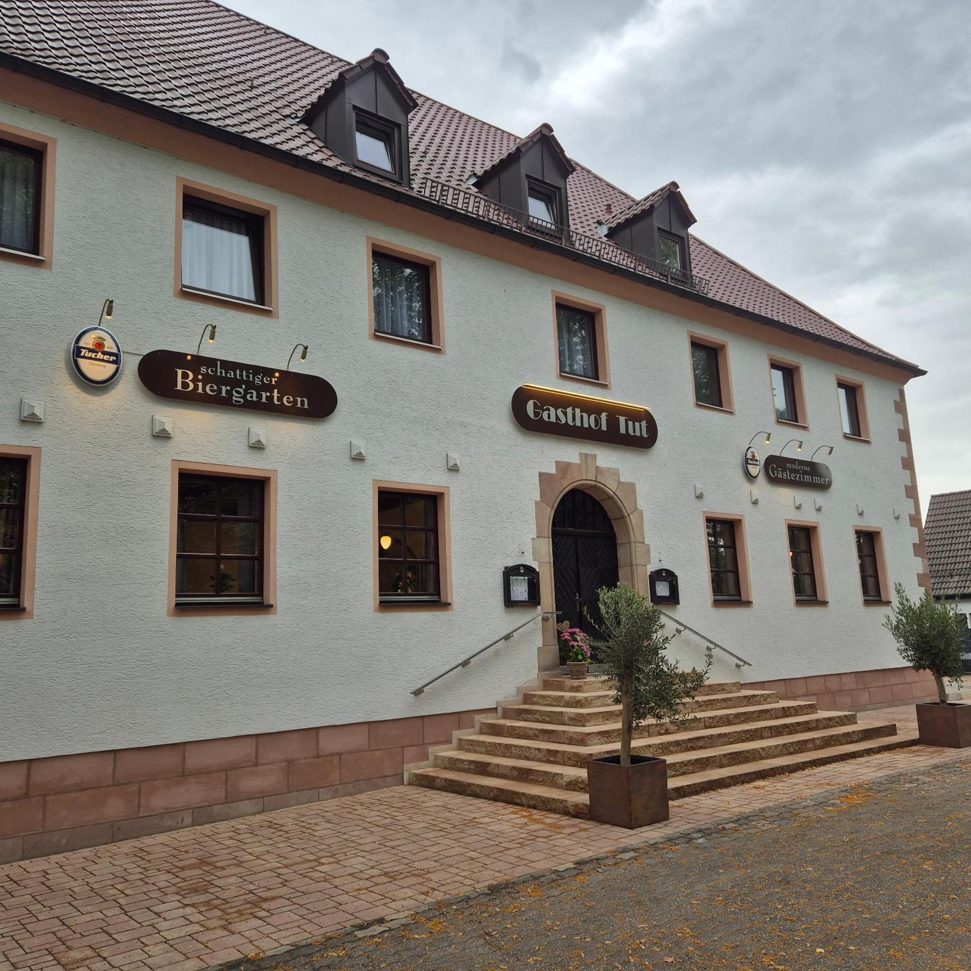 Gasthof Tut Нюрнберг Экстерьер фото